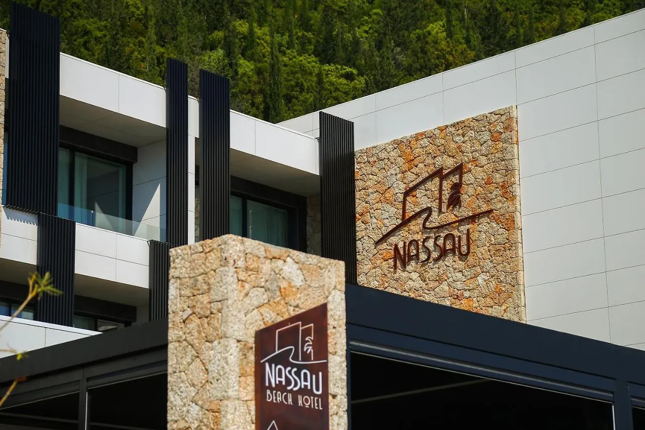 Nassau Hotel Dhërmi Albanie